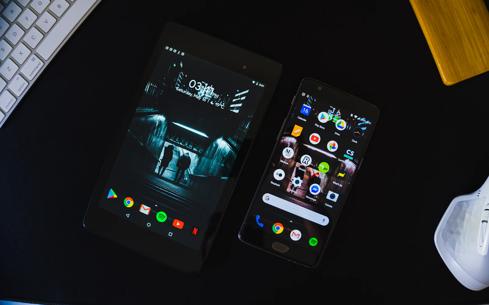 Android smartphone home screen